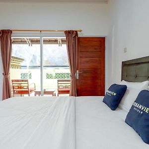 Urbanview Hotel Rasa Sayang Beach Tanjung Benoa Bali